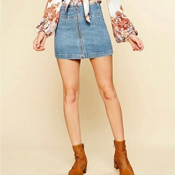 NEW Free People Virgo Zip Front Mini Skirt Sierra wash - Picture 2 of 11